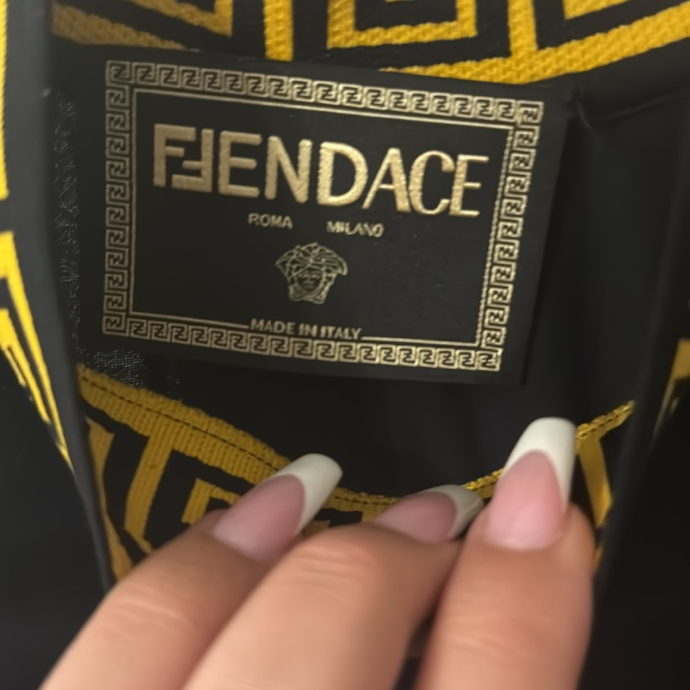 Fendace collaboration knitted fabric set - Picture 2 of 5